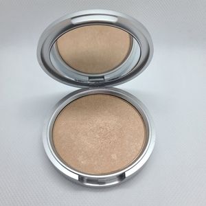 theBalm Mary-Lou Manizer Highlighter